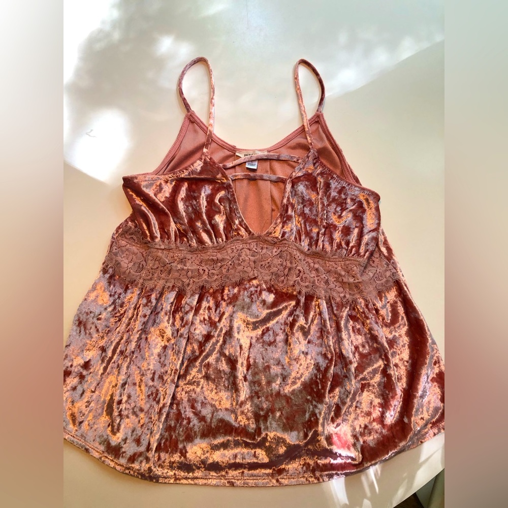Persaya Pink Velvety Tank Size Large